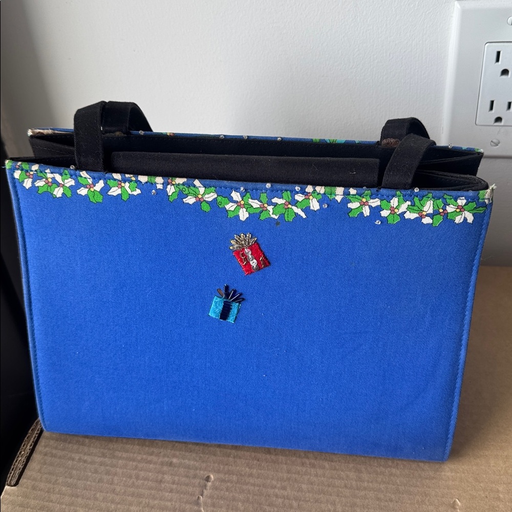 Berek whimsical Holiday handbag. - Picture 3 of 9